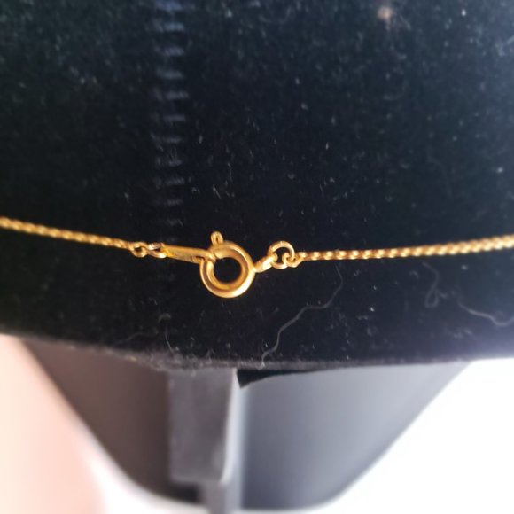 NECKLACE Gold Tone With 4 Small Clear & 1 Center Sky Blue Rhinestones 19” - Picture 8 of 16